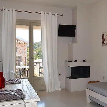Filyra Xenonas Apartment Leonídion Exterior foto